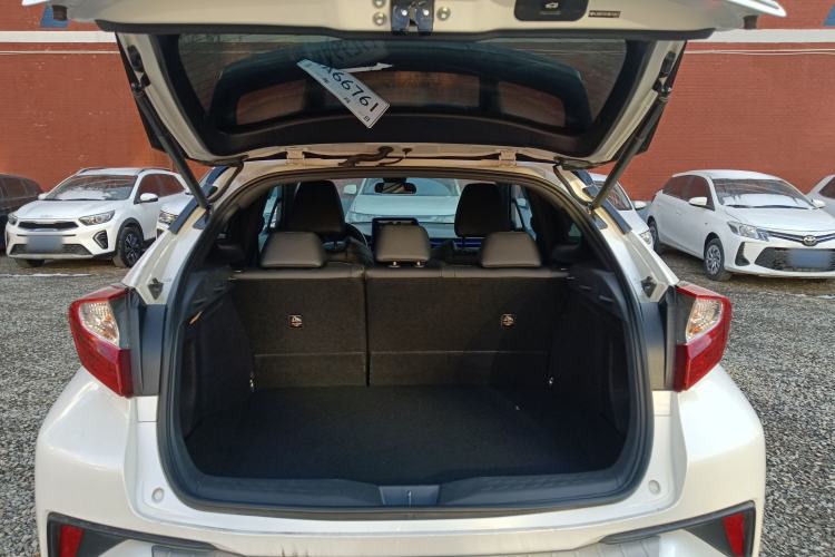 Used Toyota C-HR 2020 2.0L Leading Edition