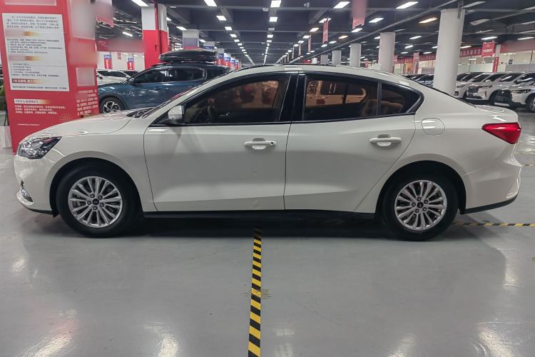 Used Ford Focus 2021 Sedan EcoBoost 180 Automatic Trendy Model