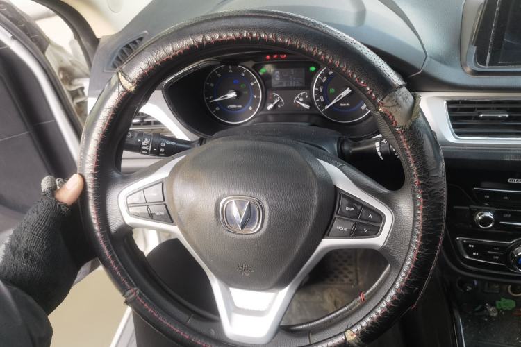 Used Changan Alsvin V7 2015 1.6L Manual Enjoyment Model China IV Standard