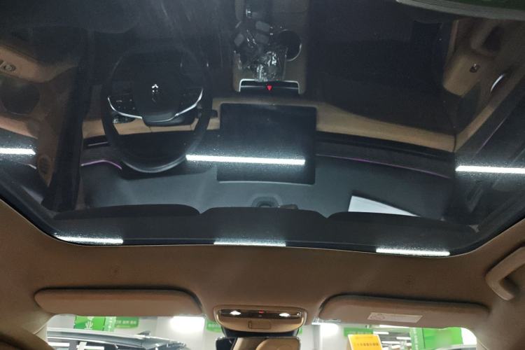 Used Hima AITO M5 2022 Extended-Range Four-Wheel Drive Performance Version
