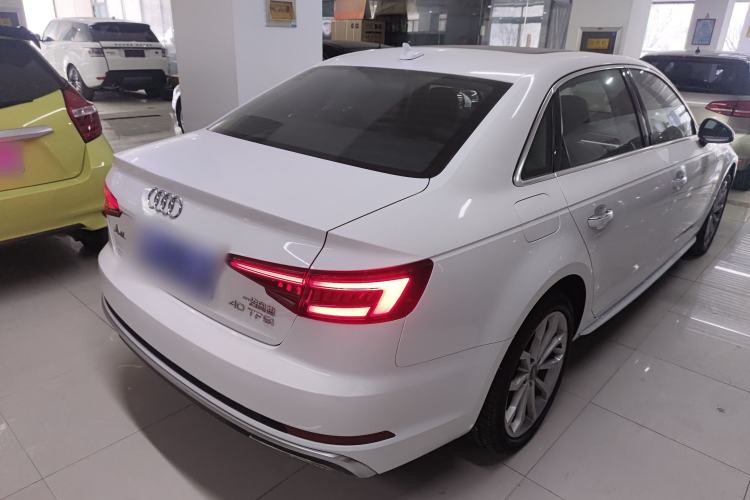 Used Audi A4L 2019 40 TFSI Fashion Edition China VI Emission Standard