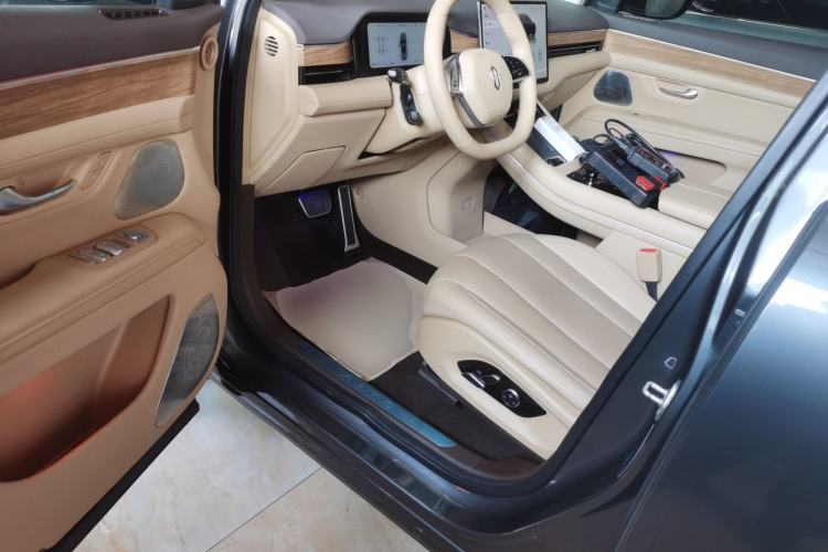 Used Hima AITO M7 2024 1.5T Rear-Drive Plus Version 5 Seats
