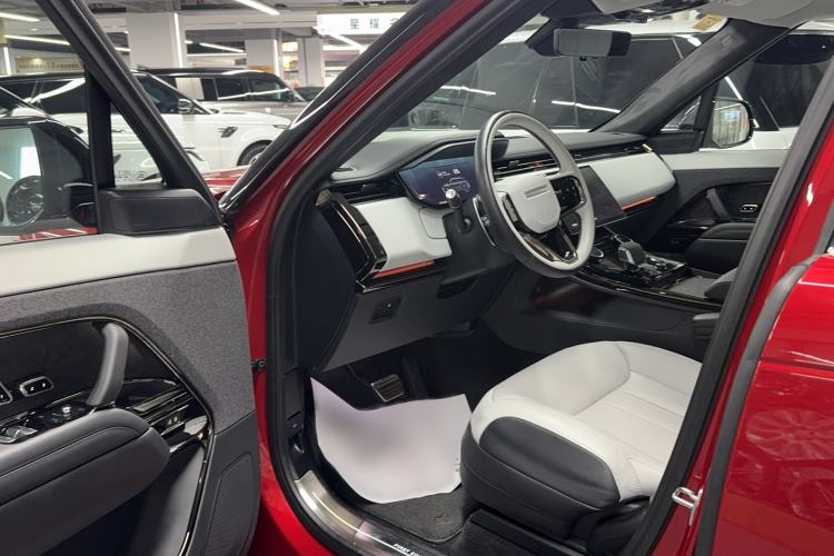 Used Land Rover Range Rover SportNew Energy 2023 P510e Plug-in Hybrid – First Edition
