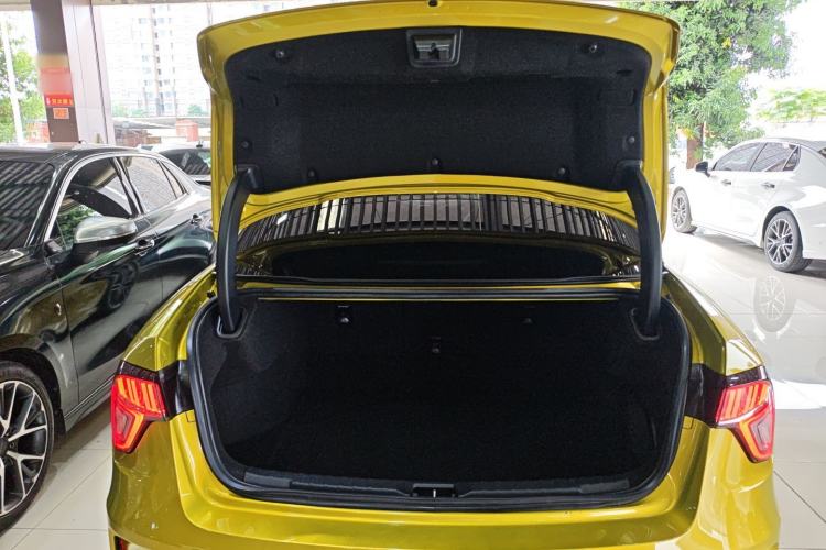 Used Lynk & Co 03 2021 03+ 2.0TD Automatic Wind-Chasing Edition
