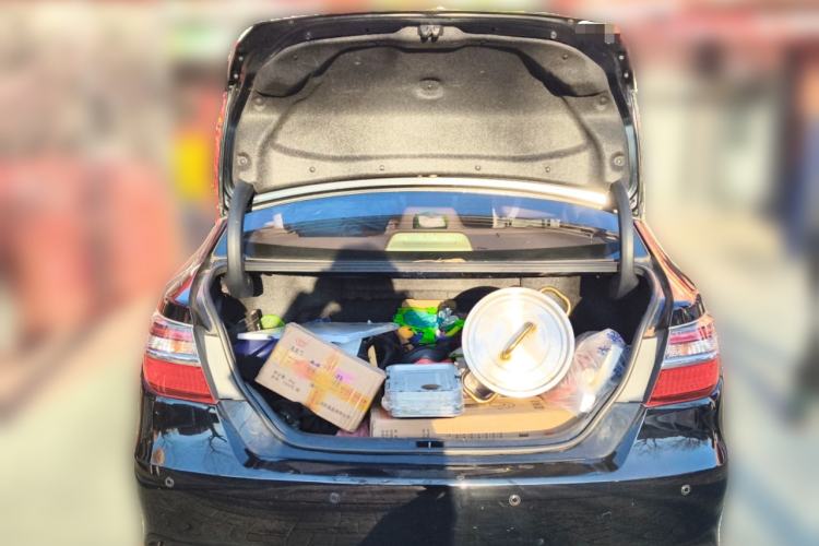 Used Toyota Camry 2015 2.0G Premier Edition
