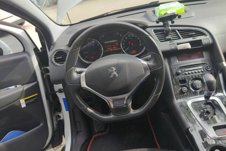 Used Peugeot 3008 2015 2.0L Automatic Trend Edition
