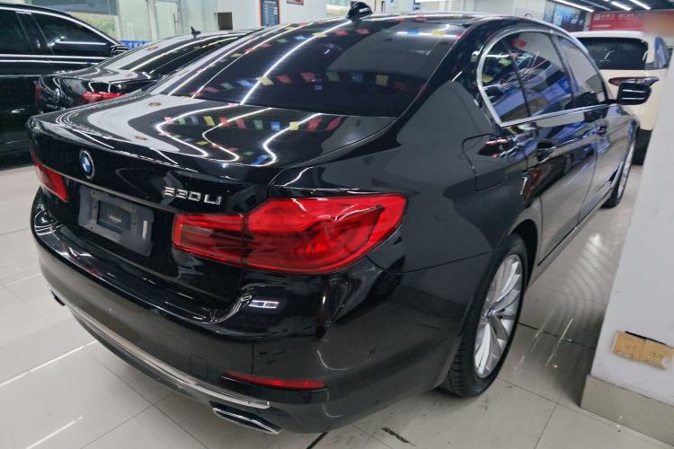 Used BMW 5 Series 2019 Facelifted 530Li Luxury Edition Premium Package
