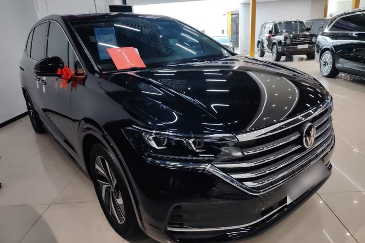 Used Volkswagen Viloran 2023 380TSI Luxury Edition
