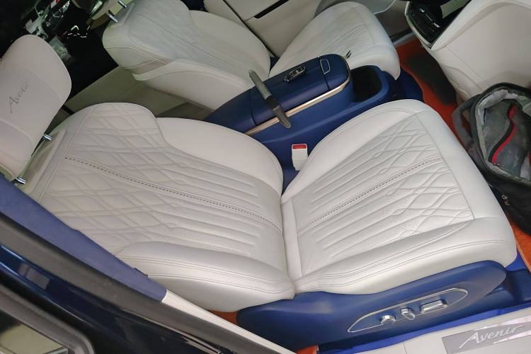 Used Buick GL8 2020 Avenir Avia Four-Seat Luxury Edition
