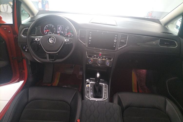 Used Volkswagen Golf Sportsvan 2018 230TSI Automatic Luxury Model
