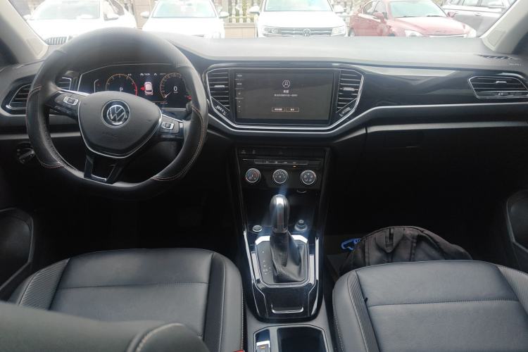 Used Volkswagen T-ROC 2021 280TSI DSG Two-Wheel Drive Comfort Connect Edition