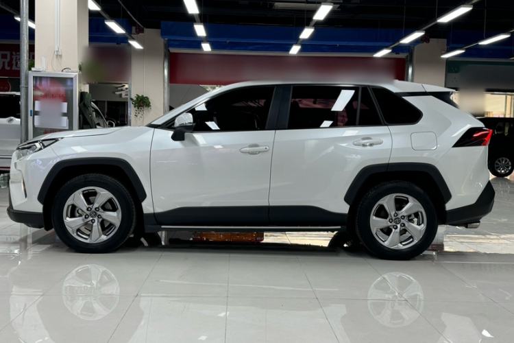 Used Toyota RAV4 2022 2.0L CVT Two-Wheel Drive Fashion Plus Edition