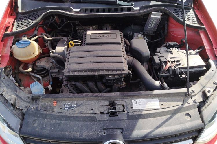 Used Volkswagen Polo 2016 1.6L Automatic Comfort Model
