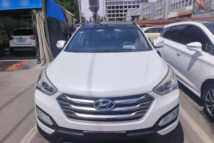Used Hyundai Santa Fe 2015 2.0T Automatic Two-Wheel Drive Smart Version 5 Seats
