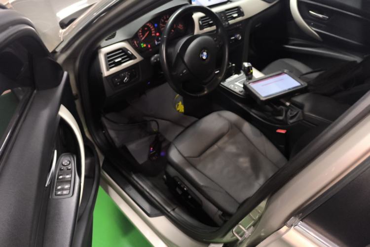 Used BMW 3 Series 2015 320Li Luxury Edition Fashion Model
