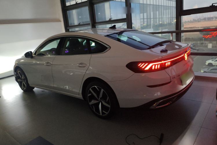 Used Volkswagen Lamando 2024 Lavida L 280TSI DSG Cool & Spicy Edition
