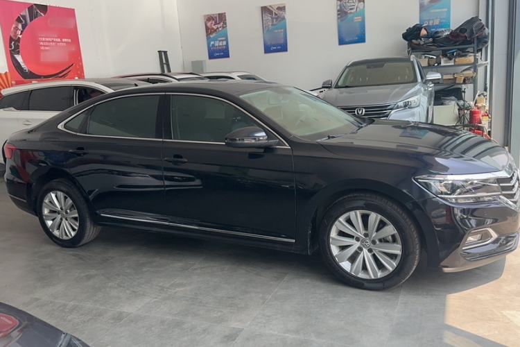 Used Volkswagen Passat 2019 330TSI Elite Edition China VI
