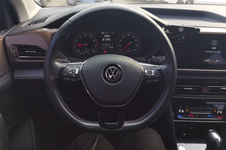 Used Volkswagen Tharu 2021 280TSI Two-Wheel Drive Comfort Edition
