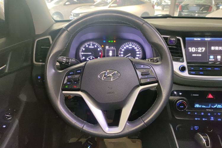 Used Hyundai Tucson 2015 1.6T Dual-Clutch Two-Wheel-Drive Smart Model
