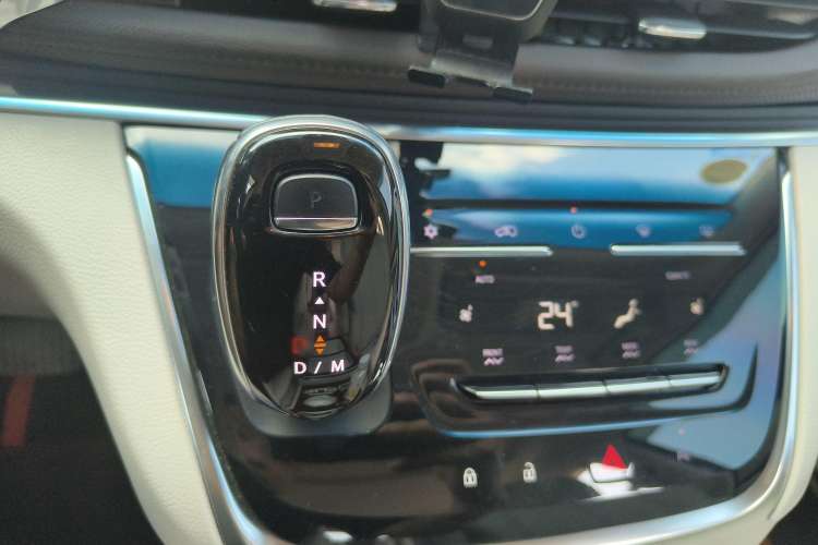 Used Buick GL8 2021 Land Cruiser Executive Class 652T Comfort Model
