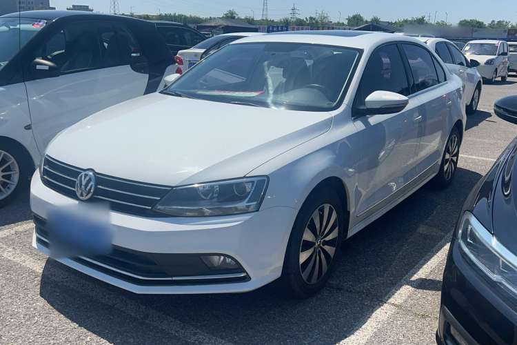 Used Volkswagen Sagitar 2017 1.6L Automatic Comfort Model
