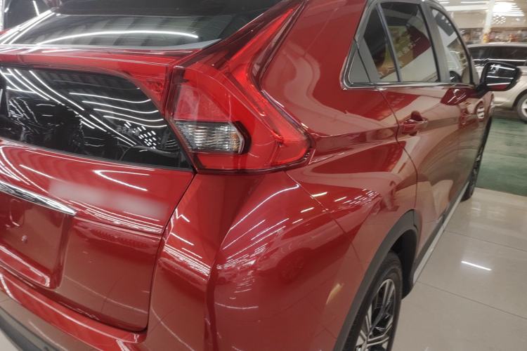 Used Mitsubishi Eclipse Cross 2019 1.5T CVT Two-Wheel Drive Dream Edition China VI Standard
