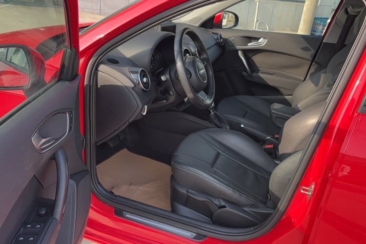 Used Audi A1 2014 30 TFSI Sportback Comfort Model