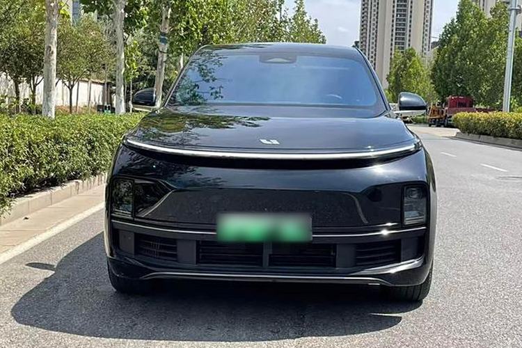 Used Li Auto L8 2023 Pro Model
