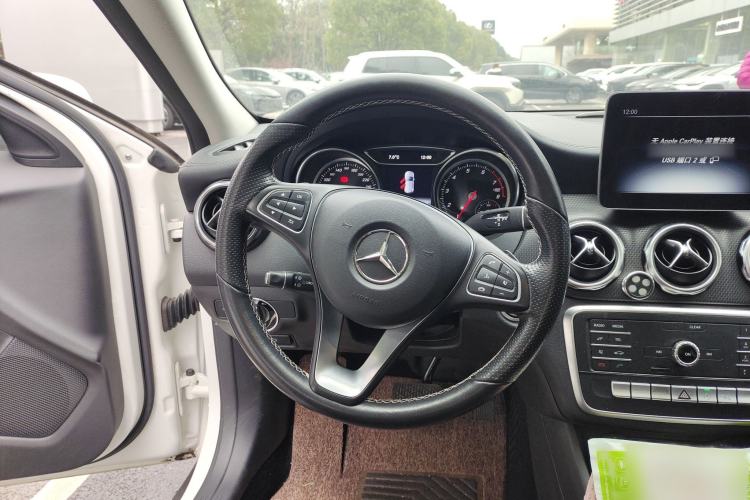 Used Mercedes-Benz GLA 2018 GLA 200 Fashion Model
