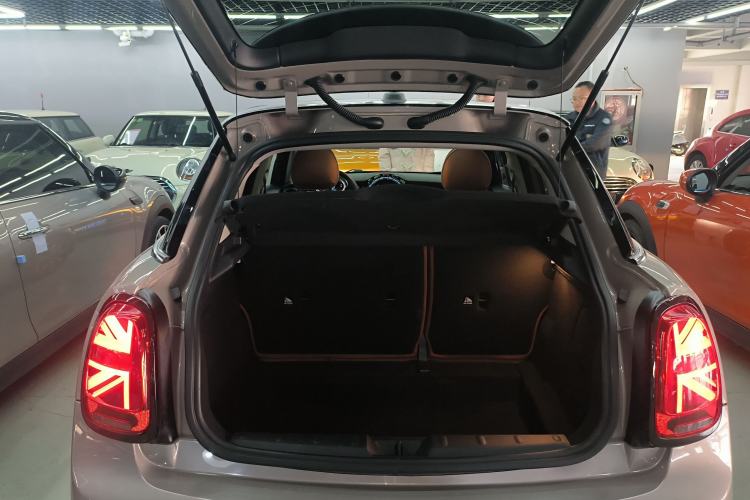 Used  MINI 2022 1.5T COOPER Five-Door Edition The Coopers Commemorative Version
