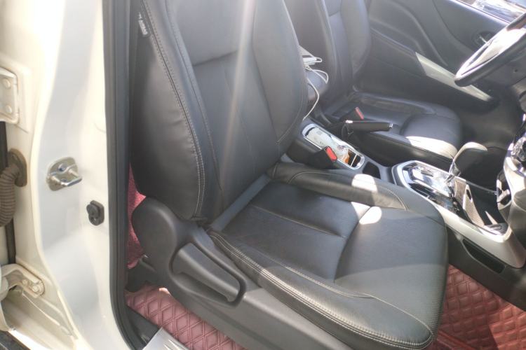 Used Nissan Terra 2018 2.5L Automatic 2WD Luxury Edition
