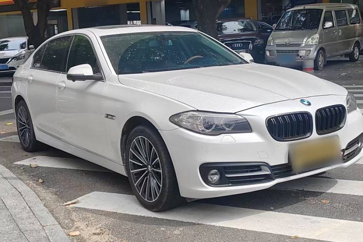 Used BMW 5 Series 2014 520Li Elegant Model
