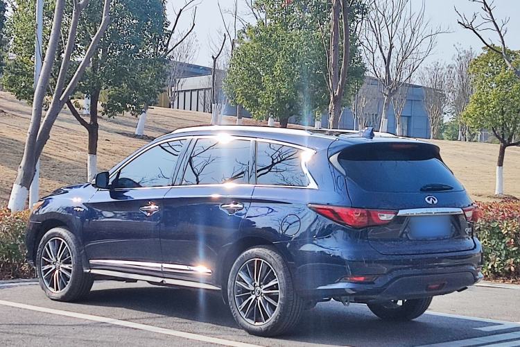 Used Infiniti QX60 2016 2.5 S/C Hybrid Two-Wheel-Drive Excellence Edition China V Standard