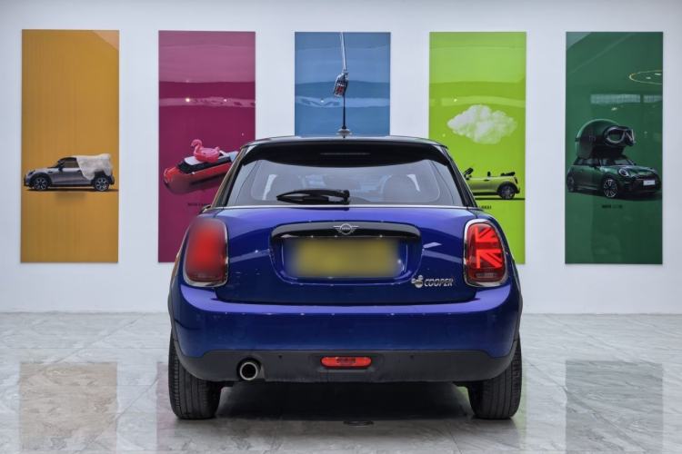 Used  MINI 2019 1.5T COOPER Classic Edition Five-Door Version
