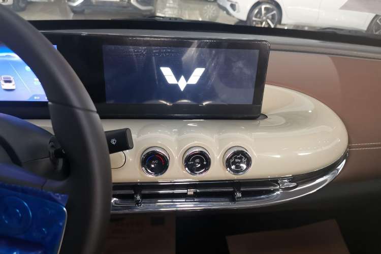 Used Wuling Bingo 2024 333 km Enjoyment Version
