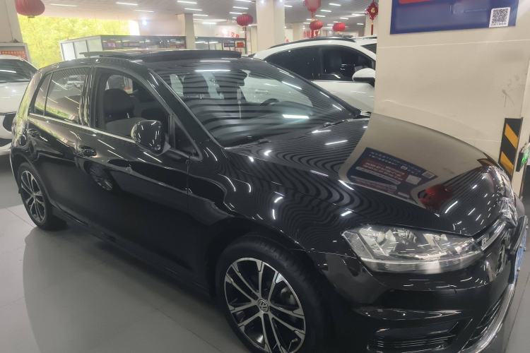 Used Volkswagen Golf 2016 1.4TSI Automatic R-Line
