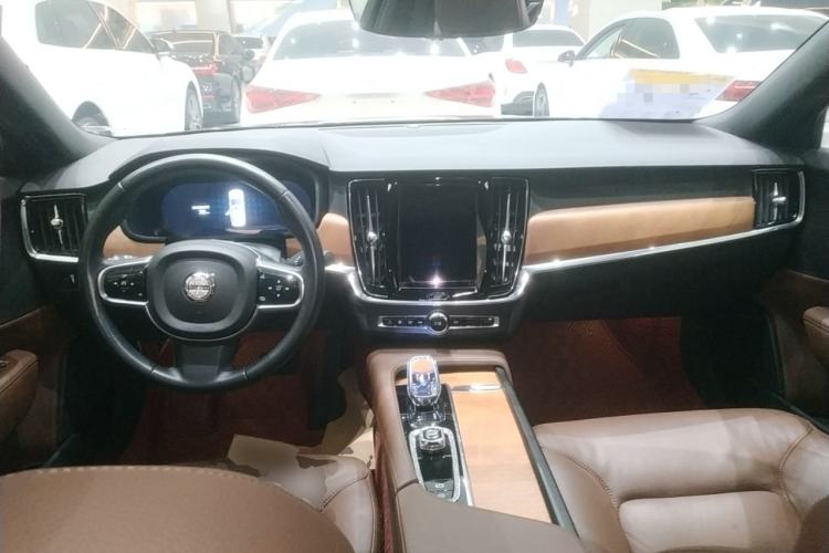 Used Volvo S90 2022 B5 Zhiyi Luxury Edition
