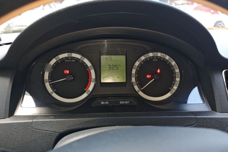 Used Skoda Rapid 2018 1.6L Manual Standard Edition