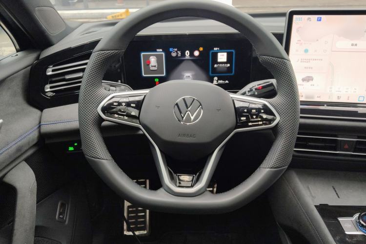 Used Volkswagen Tiguan L 2024 PRO 380TSI Four-Wheel Drive R-Line Prestige Edition
