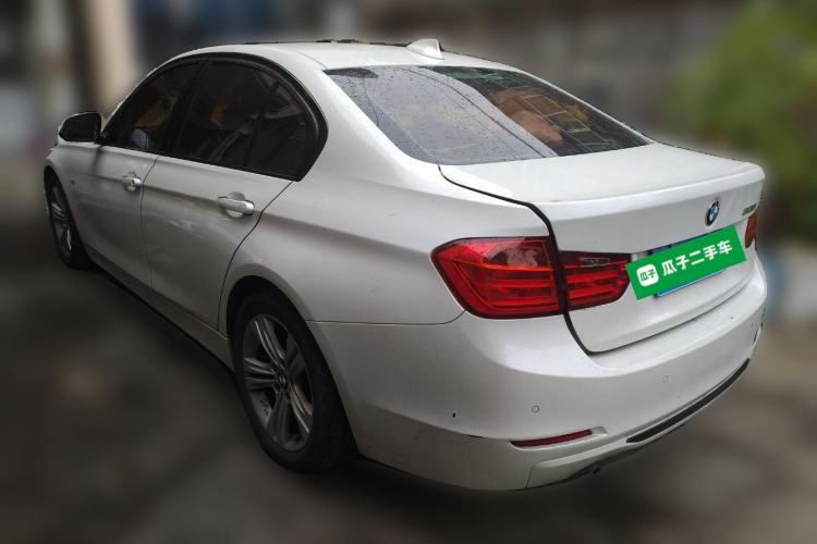 Used BMW 3 Series 2014 320i Sport Design Package
