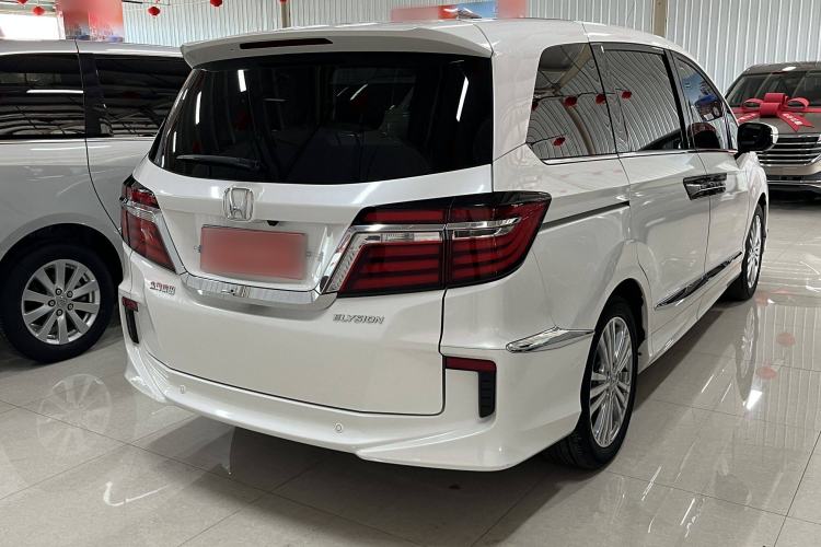 Used Honda Elysion 2016 2.4L Style Edition
