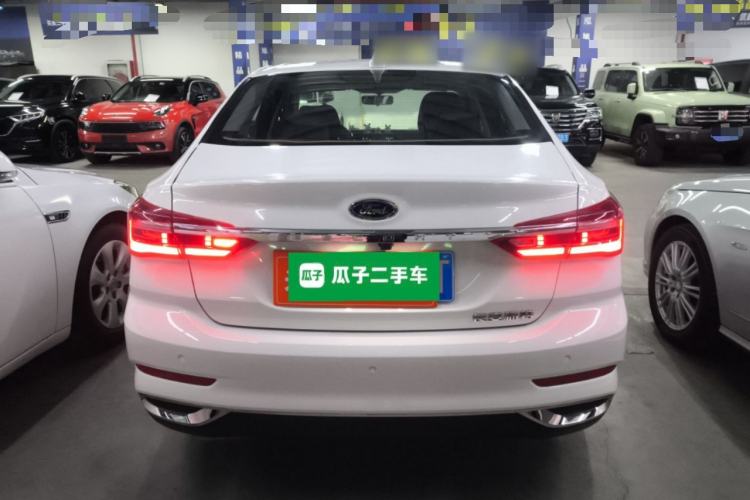 Used Ford Escort 2021 1.5L Automatic Diamond Edition
