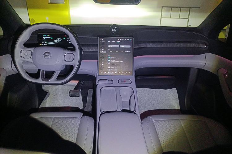 Used Nio EC6 2024 75 kWh
