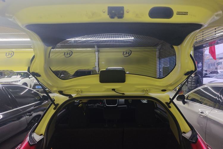 Used Toyota YARiS L 2019 1.5E CVT Dynamic Edition China VI compliant
