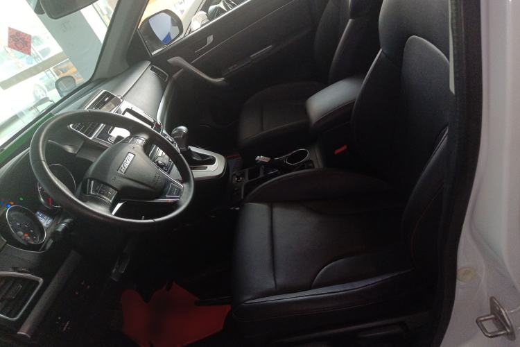 Used Haval M6 2019 1.5T DCT Two-Wheel Drive Elite Version China VI Standard
