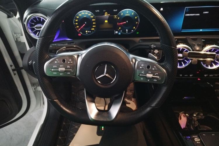 Used Mercedes-Benz A-Class 2021 A 200 L Sport Sedan Fashion Model
