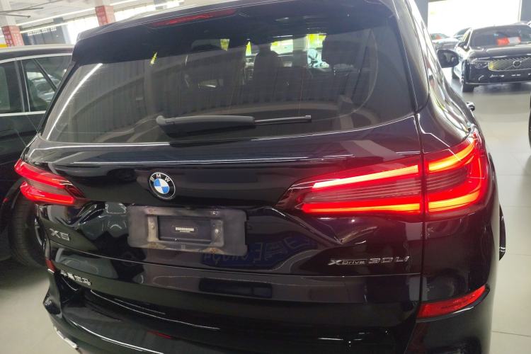 Used BMW X5 2022 xDrive 30Li M Sport Package
