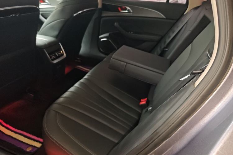 Used Hongqi H5 2023 2.0T Automatic Smart Connect Flagship Edition
