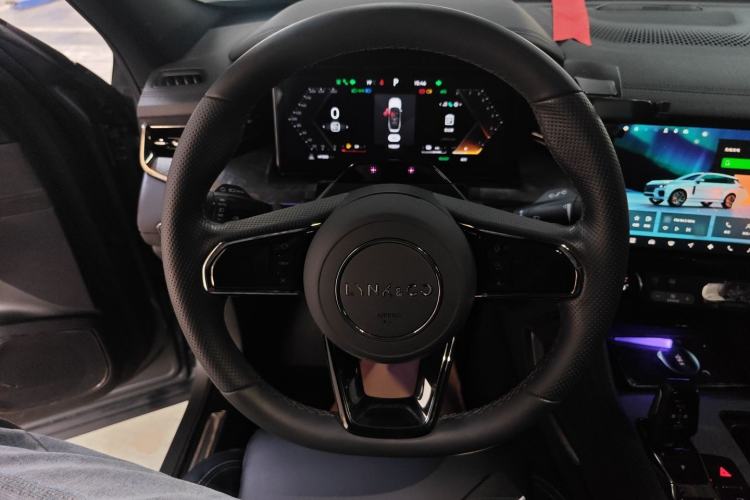 Used Lynk & Co 09 EM-P 2021 2.0T PHEV Halo Six-Seater
