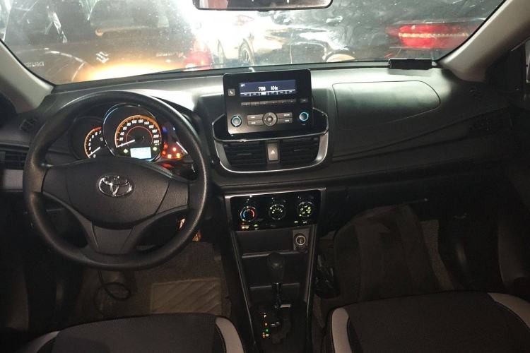 Used Toyota YARiS L 2021 1.5L CVT Leading Edition
